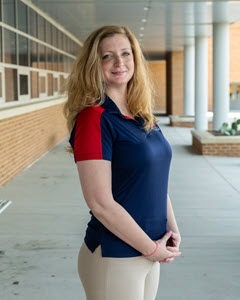 Image of Caitlyn Saxton, smiling